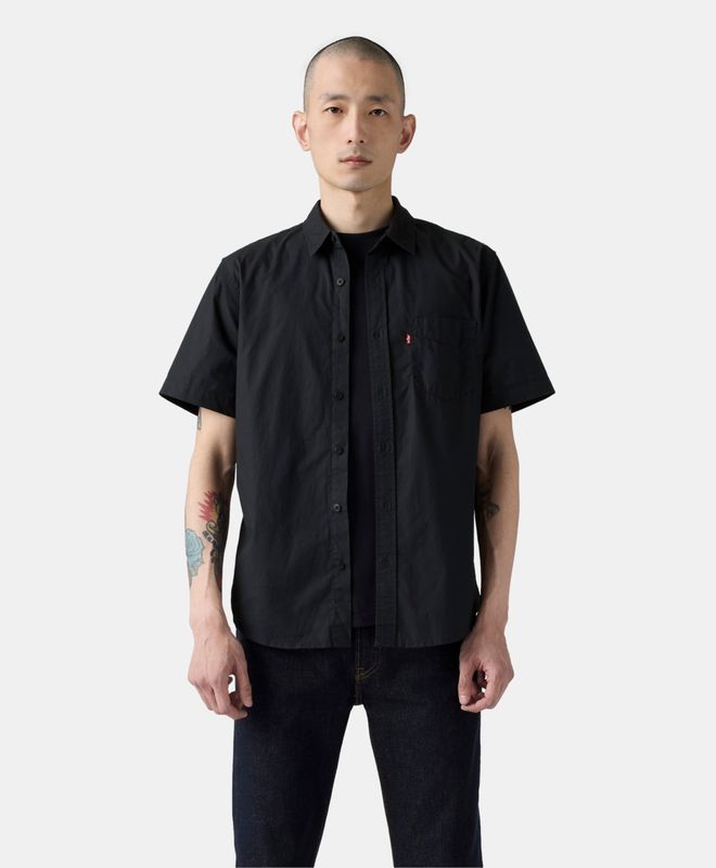 Levi's® Short Sleeve Classic 1 Pocket Standard Fit Shirt