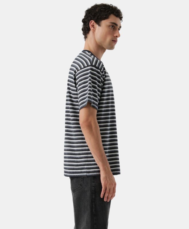 Playera Red Tab Vintage Levi's®