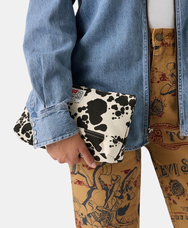 Levi's® X Toy Story Bolsa Cow Pouch