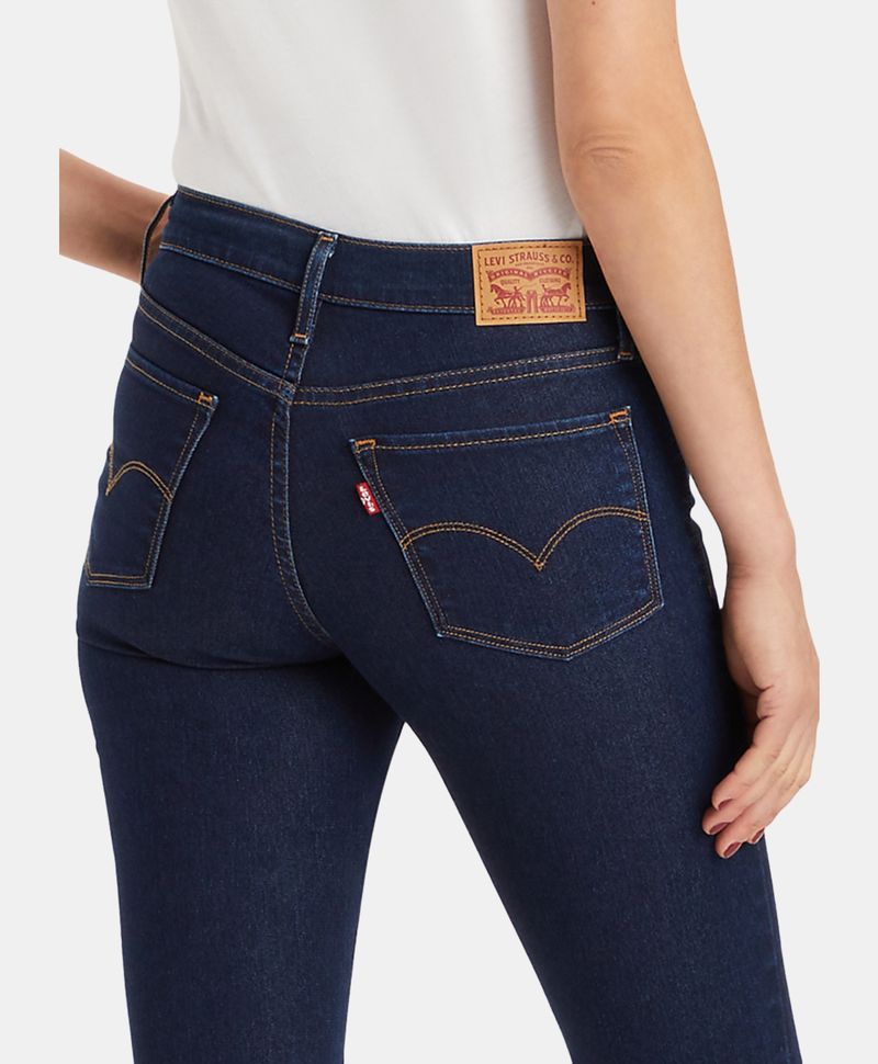 Pantalón levis para mujer sale