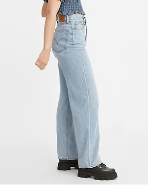 loose jeans